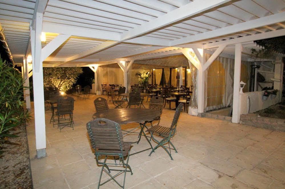 Auberge Des Pins Tourrettes Exterior foto
