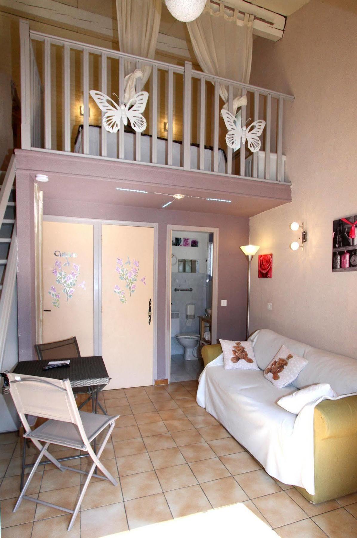 Auberge Des Pins Tourrettes Exterior foto